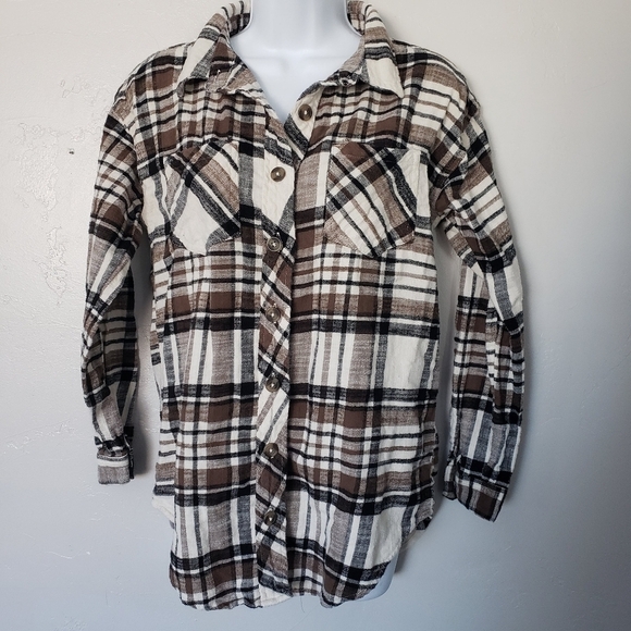 Maurices Tops - Maurices XS Brown Black Ivory Plaid Button Up Flannel Shirt Long Sleeve Shacket